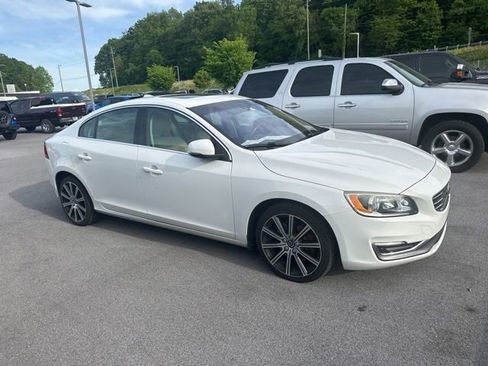 Used 2016 Volvo S60 T5 Premier w/ Climate Package AWD/4WD image 11