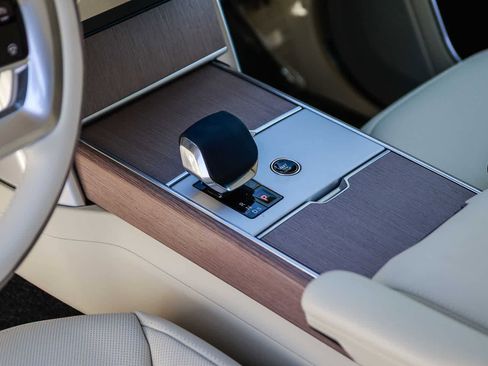 New 2026 Land Rover Range Rover SE image 20