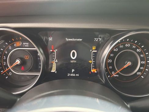 Used 2023 Jeep Wrangler Unlimited Sahara AWD/4WD image 15