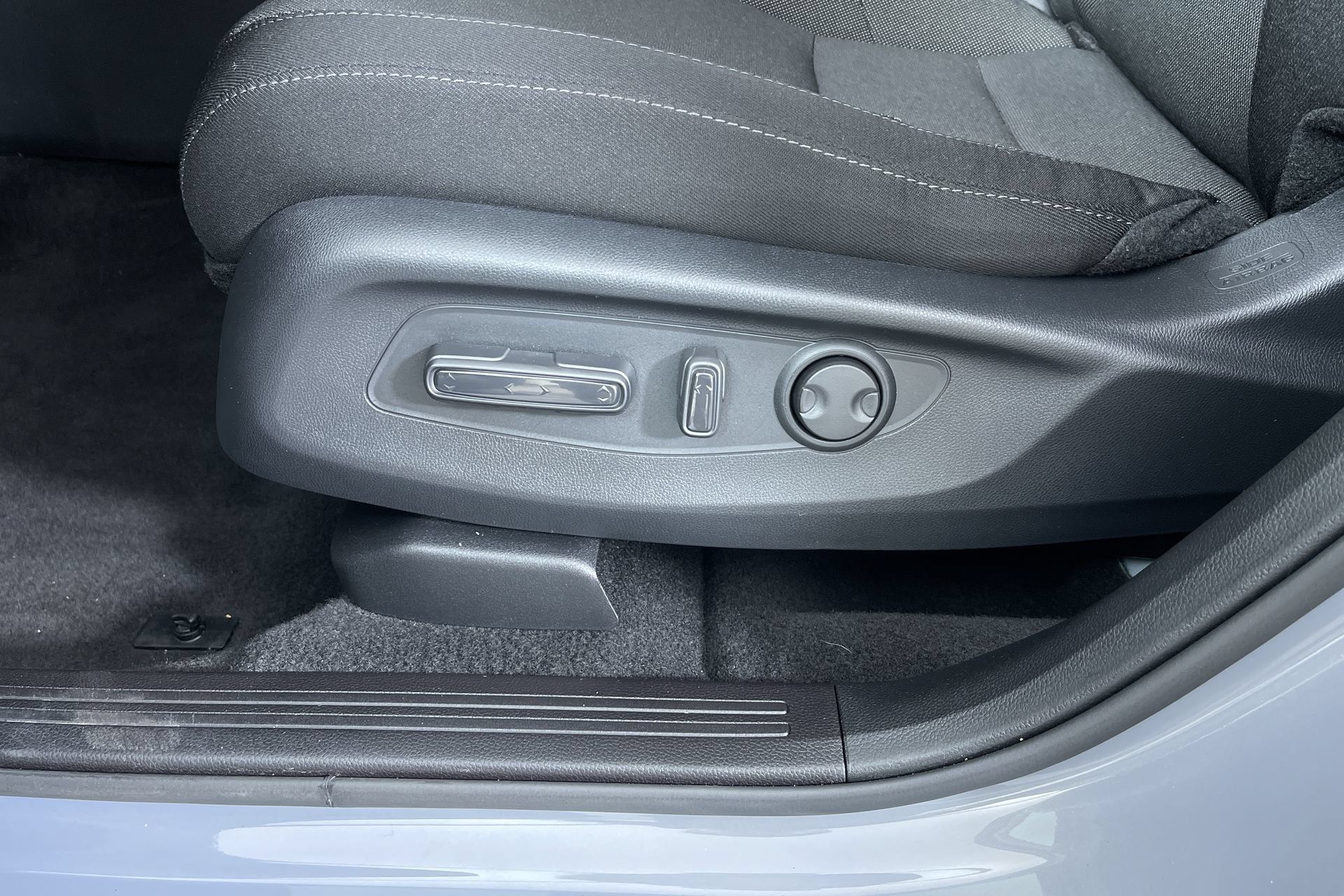 Used 2026 Honda CR-V EX image 12