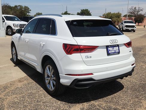 Used 2025 Audi Q3 2.0T Premium AWD/4WD image 2