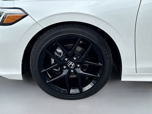 Used 2025 Honda Civic Sport image 28