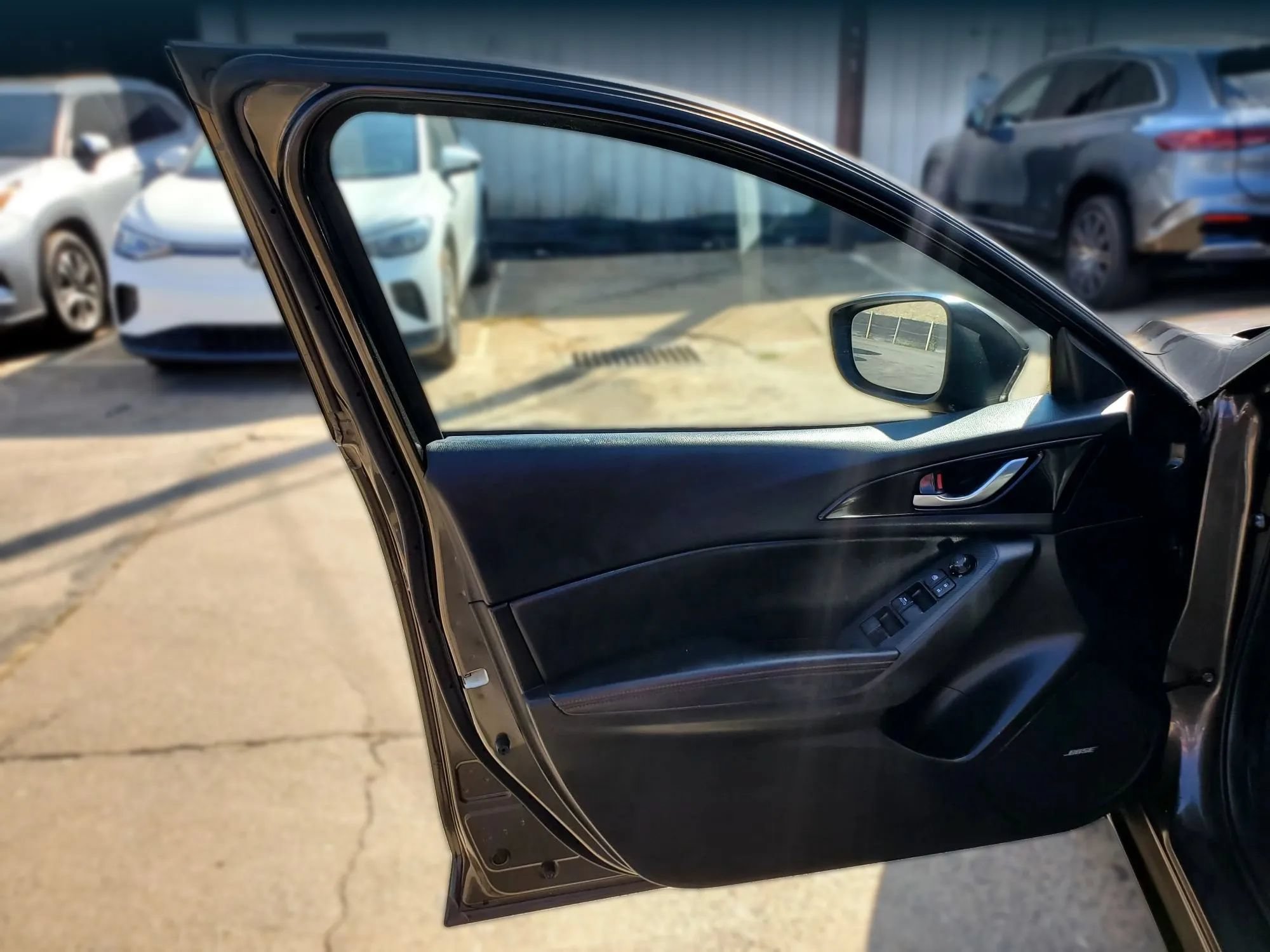 Used 2015 MAZDA MAZDA3 s Touring FWD image 22