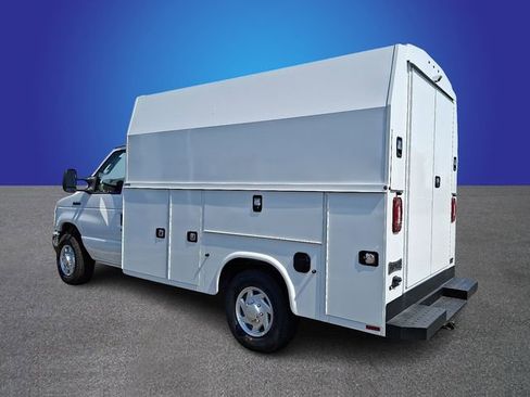 New 2026 Ford E-350 and Econoline 350 Super Duty w/ Power Equipment Group RWD image 3