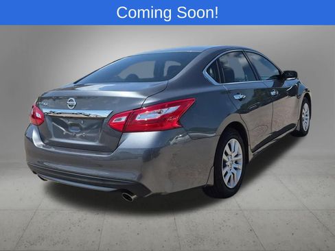 Used 2017 Nissan Altima 2.5 S w/ Power Driver Seat Package FWD image 6