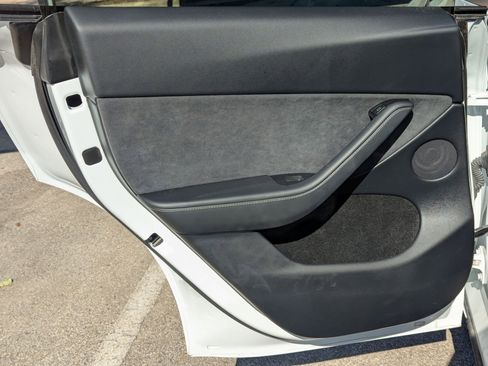 Used 2024 Tesla Model Y Long Range image 16