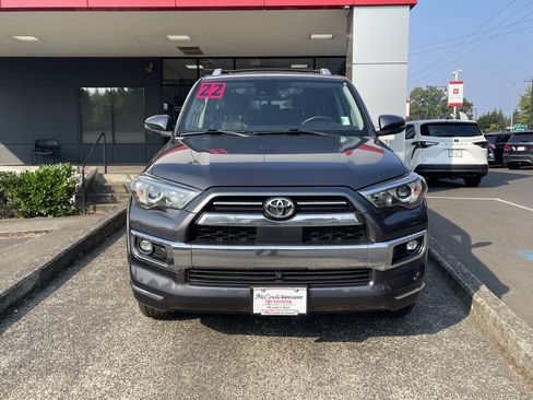 Certified 2022 Toyota 4Runner Limited AWD/4WD image 2