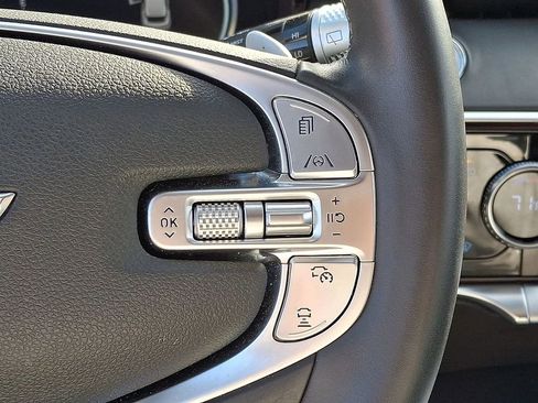 Used 2025 Genesis GV70 2.5T Advanced w/ Advanced Package image 18