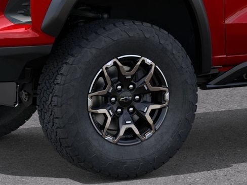 New 2026 Chevrolet Colorado ZR2 w/ Technology Package AWD/4WD image 9
