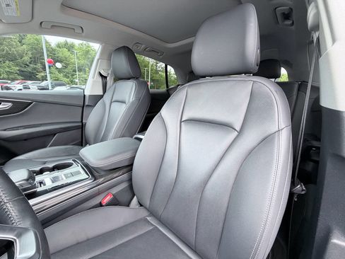 Used 2019 Audi Q8 Premium Plus w/ Premium Plus AWD/4WD image 20