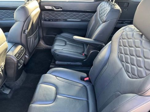 Used 2021 Hyundai Palisade Calligraphy image 8