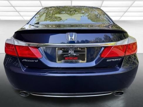 Used 2015 Honda Accord Sport image 4