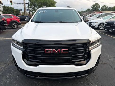 Certified 2023 GMC Acadia SLT w/ Elevation Edition AWD/4WD image 2