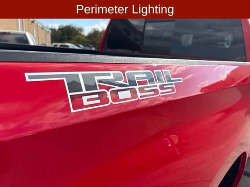 Used 2021 Chevrolet Silverado 1500 LT Trail Boss w/ Convenience Package II AWD/4WD image 12