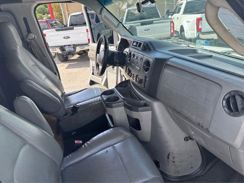 Used 2012 Ford E-250 and Econoline 250 w/ PWR Group RWD image 10