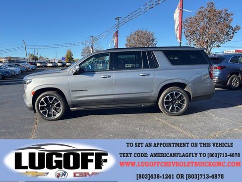 Used 2022 Chevrolet Suburban RST w/ Luxury Package image 38