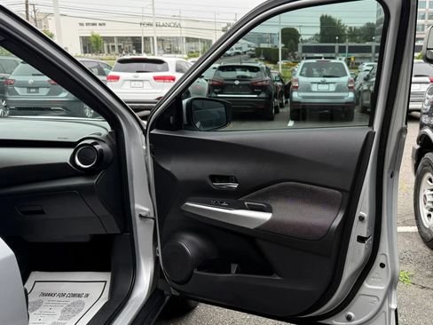Used 2020 Nissan Kicks SV FWD image 28