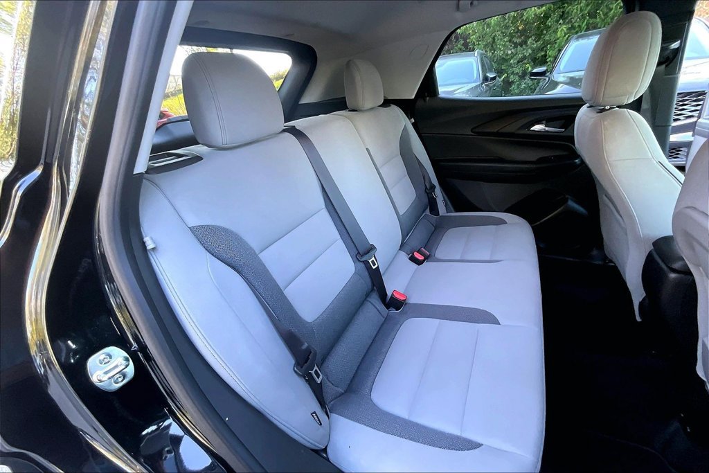 Used 2026 Chevrolet TrailBlazer LT AWD/4WD image 36