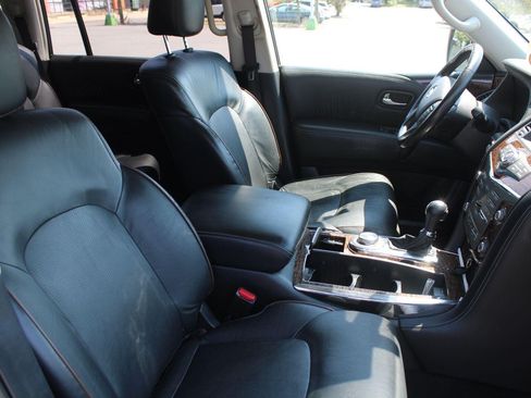Used 2019 Nissan Armada SL w/ Premium Package AWD/4WD image 4