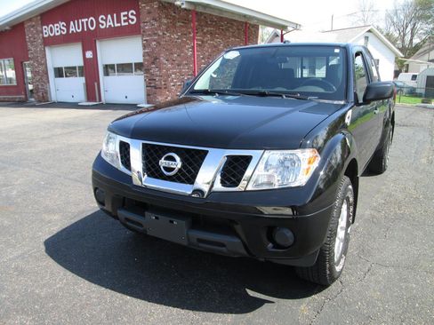 Used 2015 Nissan Frontier SV AWD/4WD image 14