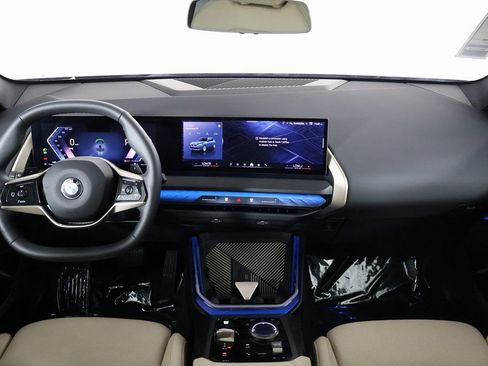 Certified 2025 BMW X3 xDrive30 w/ Convenience Package AWD/4WD image 8