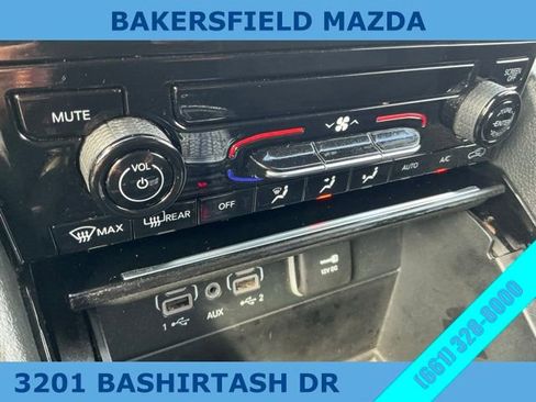 Used 2023 Jeep Grand Cherokee L Laredo image 17