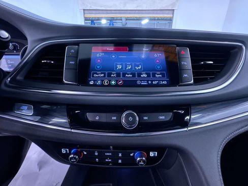 Used 2023 Buick Enclave Essence w/ Experience Buick Package AWD/4WD image 29