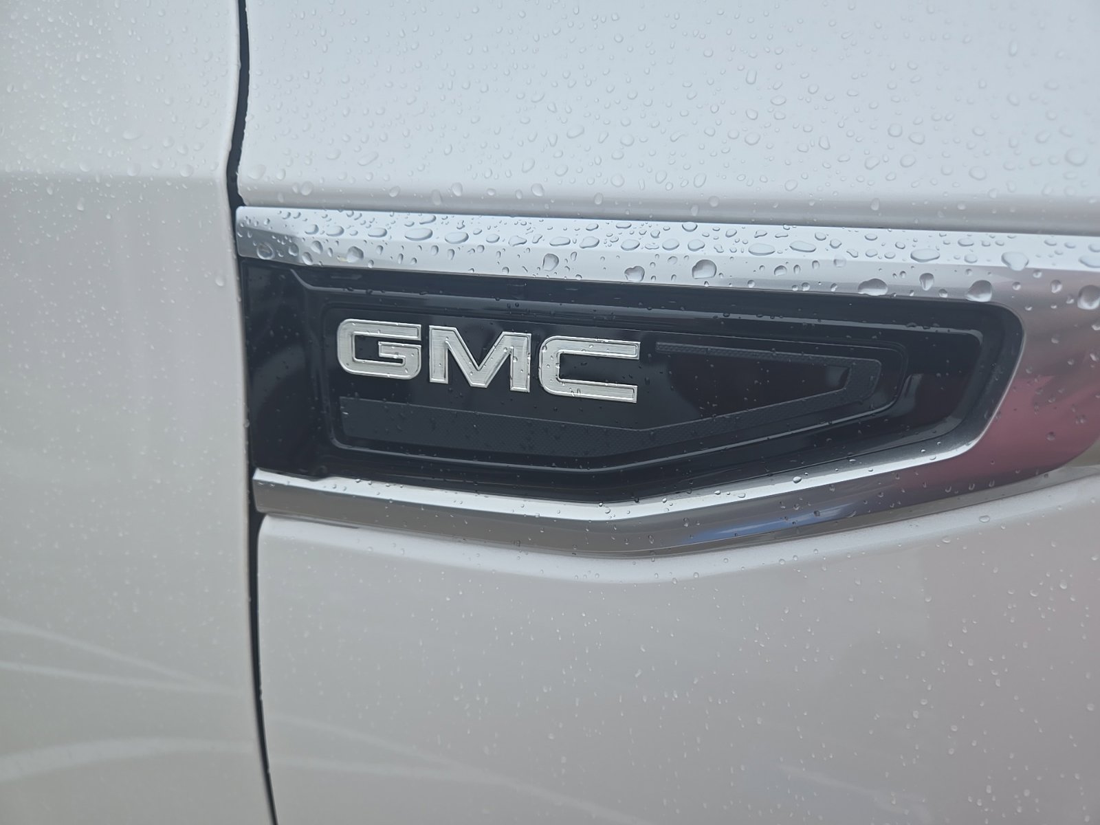 Used 2022 GMC Yukon Denali w/ Denali Ultimate Package AWD/4WD image 4
