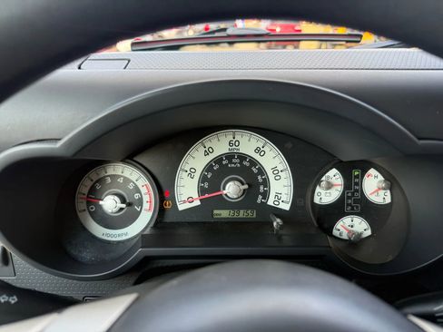 Used 2010 Toyota FJ Cruiser Sport Utility 2D image 28