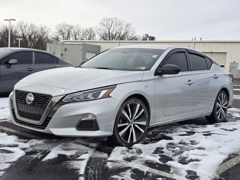 Used 2020 Nissan Altima 2.5 SR image 3