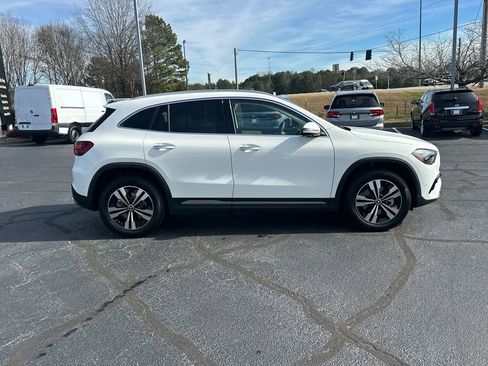 Used 2026 Mercedes-Benz GLA 250 GLA 250 image 8