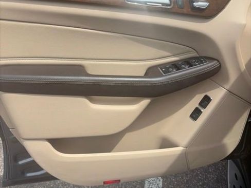 Used 2017 Mercedes-Benz GLS 450 4MATIC image 5