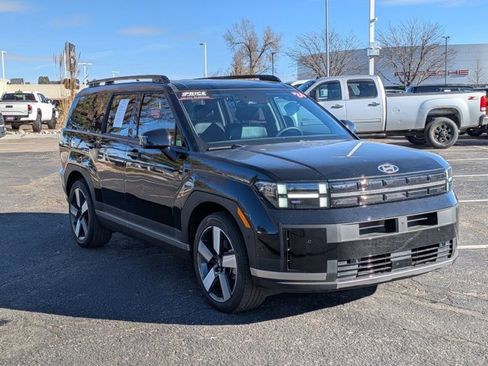 Used 2024 Hyundai Santa Fe Limited image 4