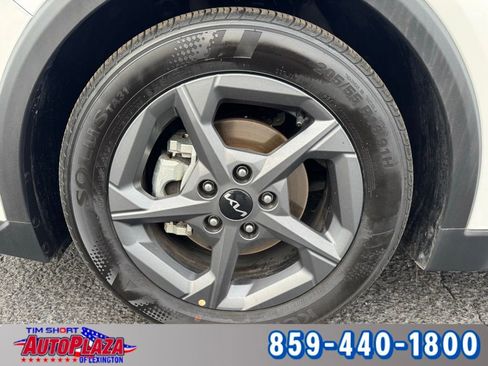 Used 2025 Kia K4 LXS image 6