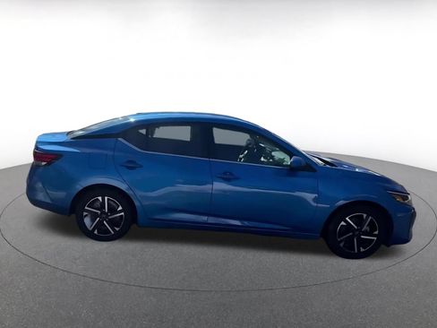 Used 2025 Nissan Sentra SV FWD image 12