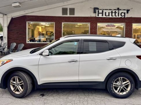 Used 2018 Hyundai Santa Fe Sport AWD/4WD image 2