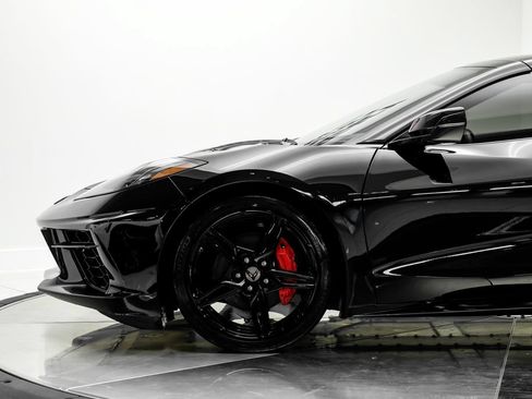 Used 2021 Chevrolet Corvette Stingray Premium Cpe w/ Engine Appearance Package RWD image 14
