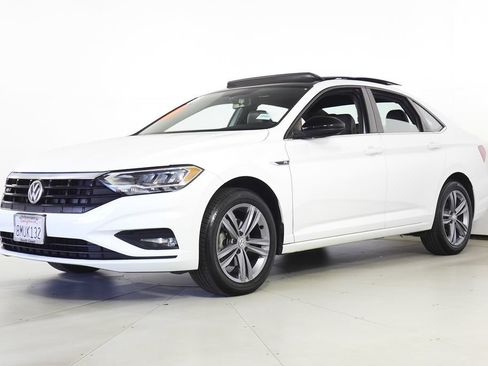 Used 2019 Volkswagen Jetta R-Line FWD image 2
