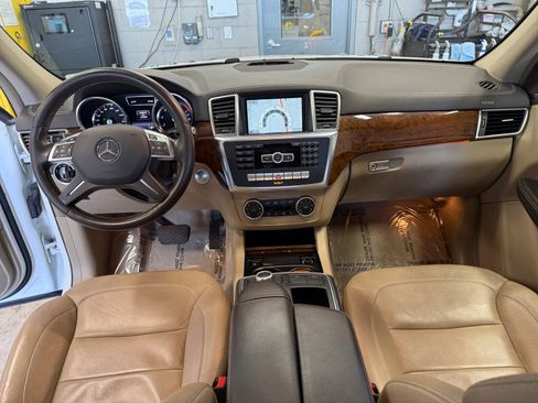 Certified 2015 Mercedes-Benz GL 450 4MATIC image 20