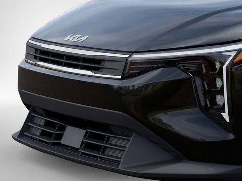 New 2026 Kia K4 LXS image 12