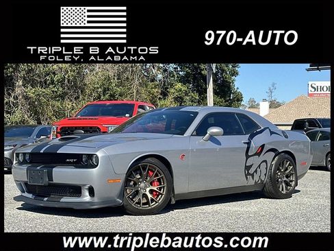 Used 2016 Dodge Challenger SRT Hellcat image 1