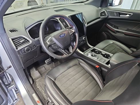 Used 2024 Ford Edge ST-Line image 16