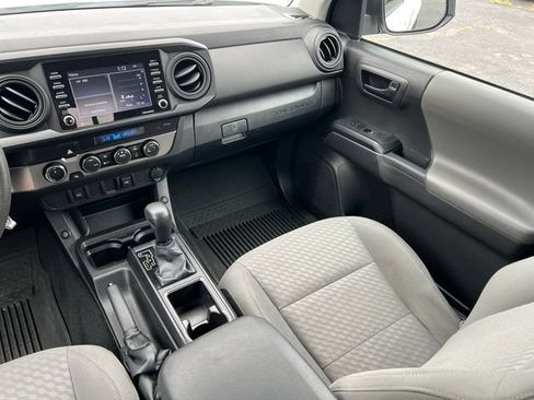 Used 2023 Toyota Tacoma SR AWD/4WD image 33