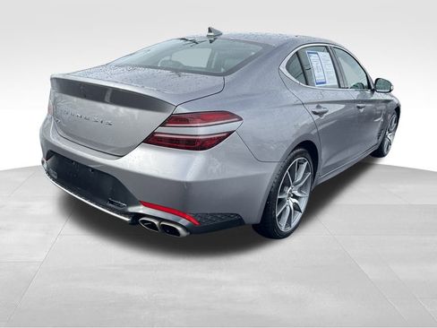 Used 2023 Genesis G70 2.0T image 7