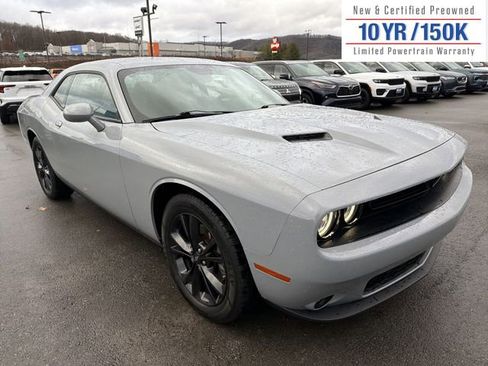 Used 2022 Dodge Challenger SXT w/ Blacktop Package image 3