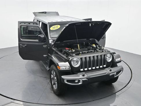 Used 2021 Jeep Wrangler Unlimited Sahara AWD/4WD image 31