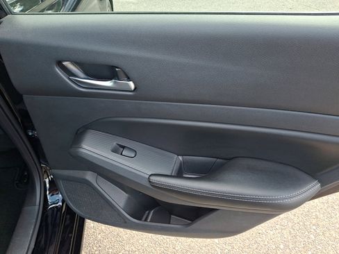 Used 2022 Nissan Altima 2.5 SV image 14