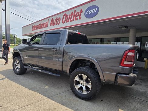 Used 2019 RAM 1500 Laramie w/ Sport Appearance Package AWD/4WD image 7