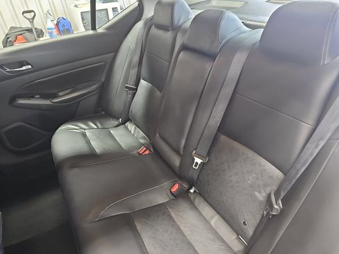 Used 2023 Nissan Altima 2.5 SL FWD image 43