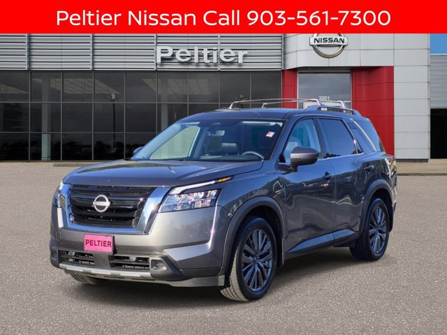 Certified 2023 Nissan Pathfinder SL w/ SL Premium Package FWD image 3